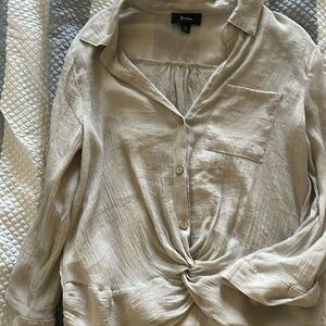 Adorable lightweight top